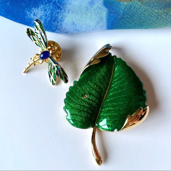 2-in-1 Dragonfly leaf enamel brooch - Picture 2 of 8